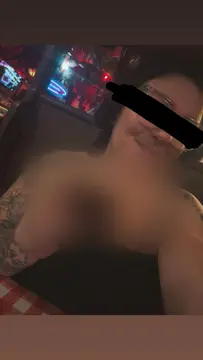 sarah_rose99 - verified photo preview 4