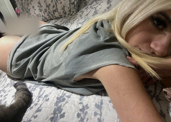@blushstoorm