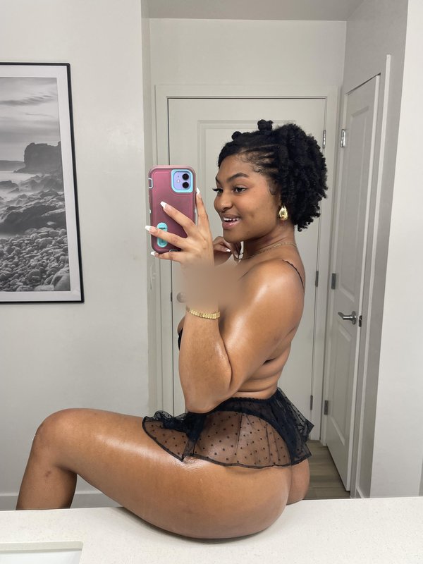 @theemorisplash - verified creator