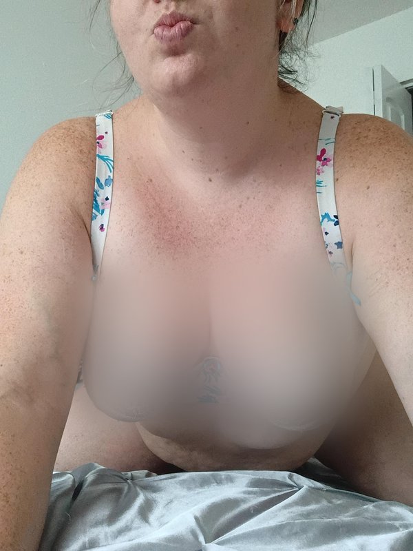 @kittengirl996 - verified creator