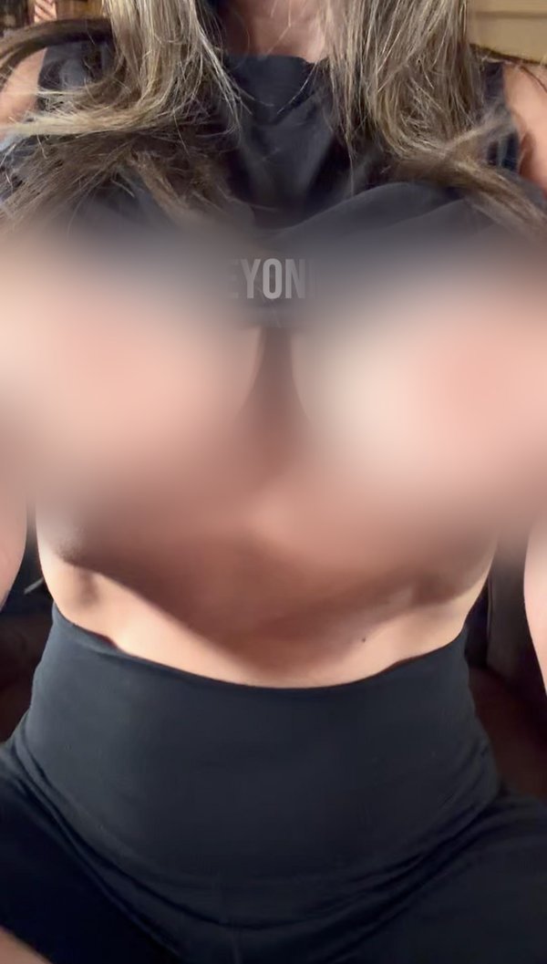 @whiskeyonmytongue - verified creator