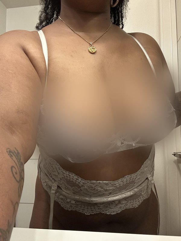 @lavendermistress712 - verified creator