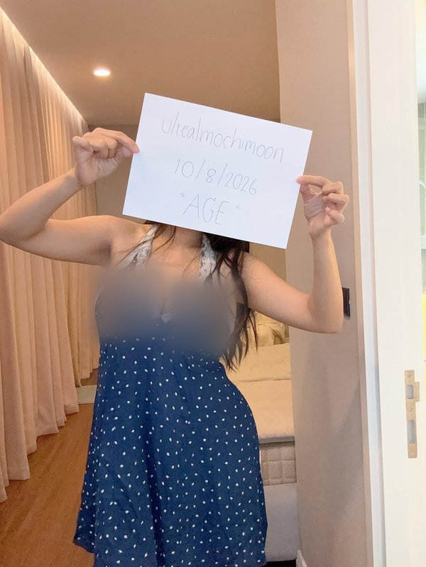 @realmochimoon - verified creator
