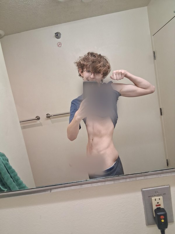 @crumblmycookie916 - verified creator