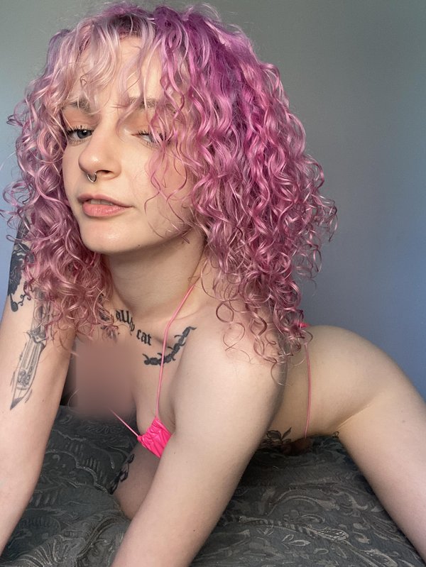 @missmantisx - verified creator