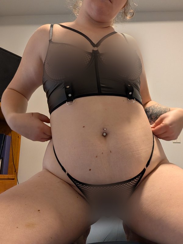 @mis--violet - verified creator